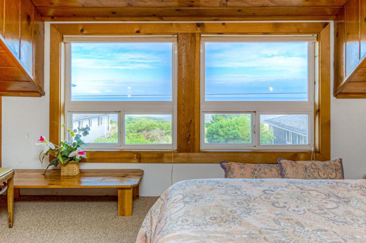 Elbow'S Inn Rockaway Beach Dış mekan fotoğraf